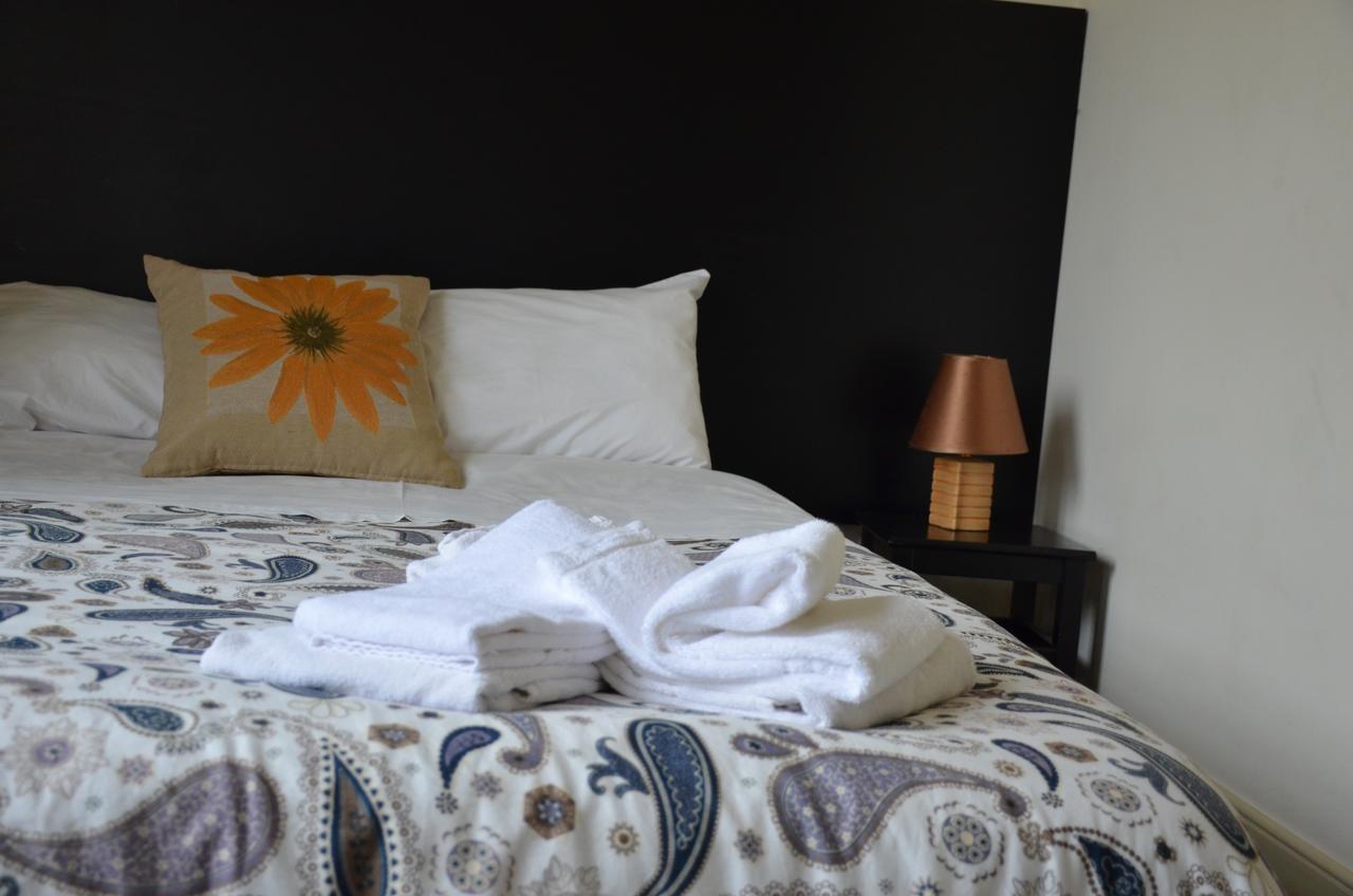 Alameda Guest House 1 Ешпиньо Екстериор снимка